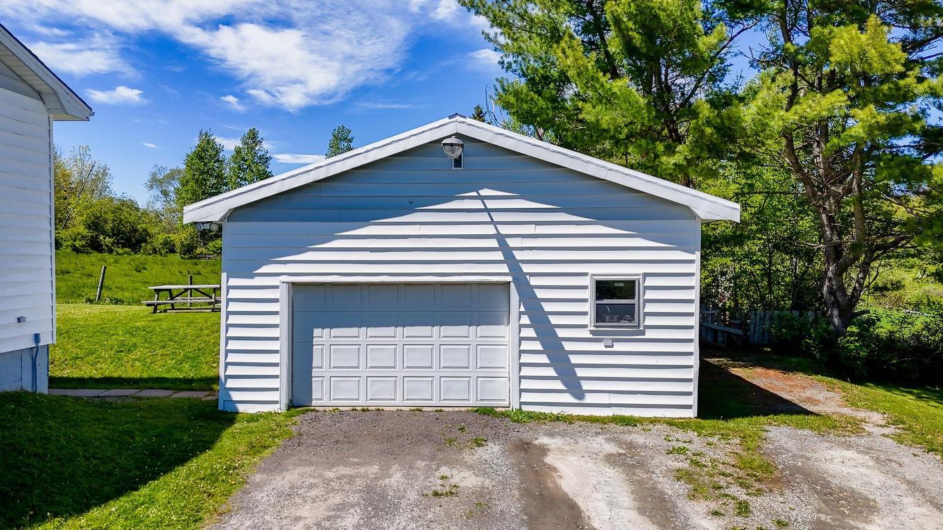 10 Leighton Drive, Brooklyn, NS