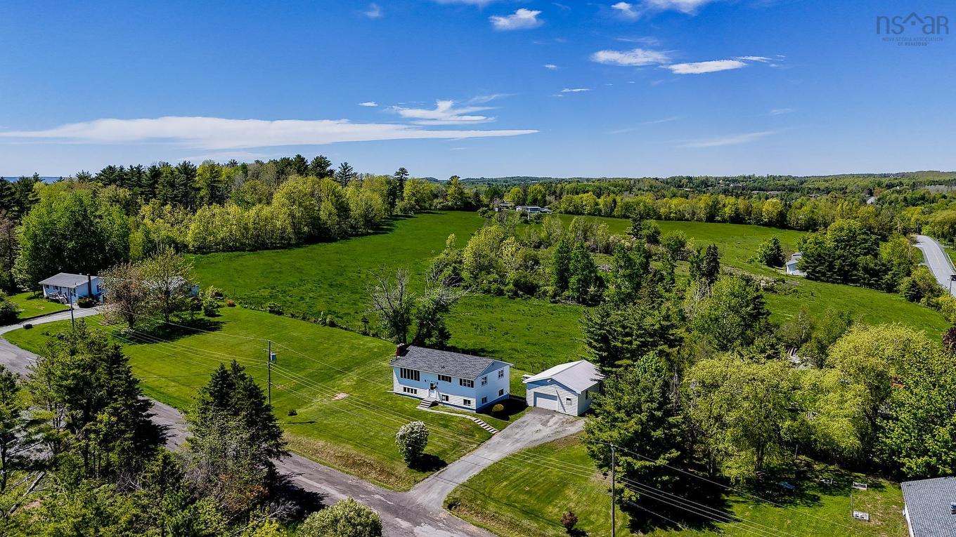 10 Leighton Drive, Brooklyn, NS