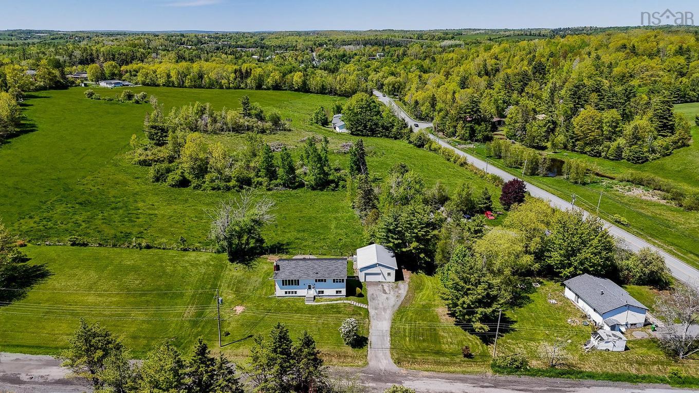 10 Leighton Drive, Brooklyn, NS