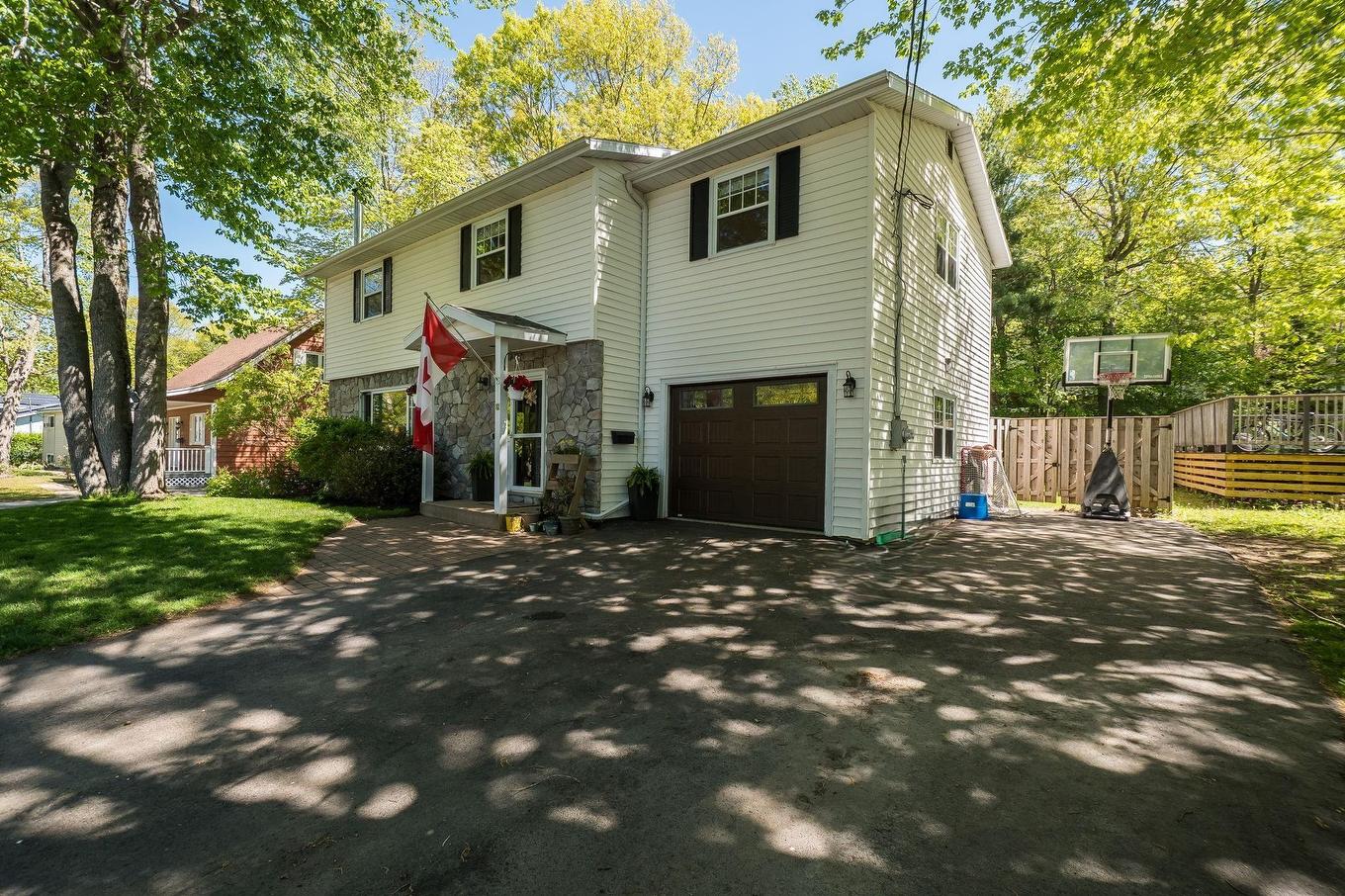 82 Hirtle Drive, Bridgewater, NS