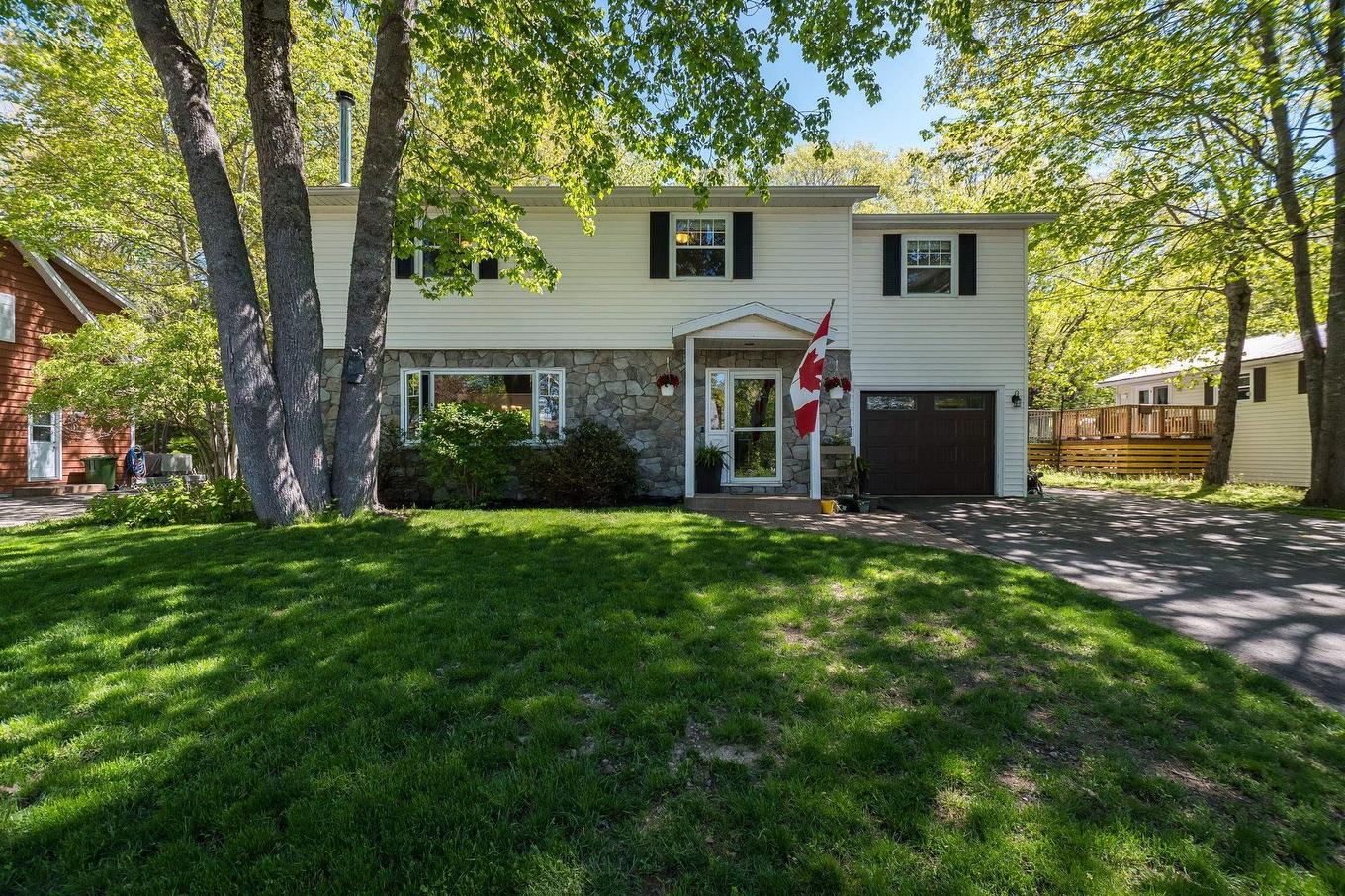 82 Hirtle Drive, Bridgewater, NS