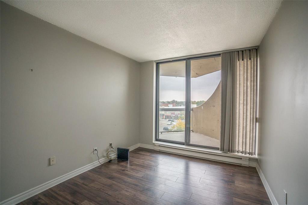 501-155 Front Street North, Sarnia, ON