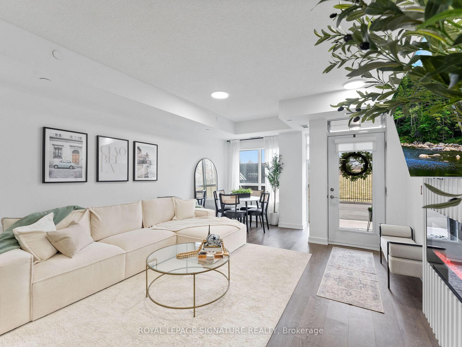 132-251 Manitoba Street S, Toronto, ON