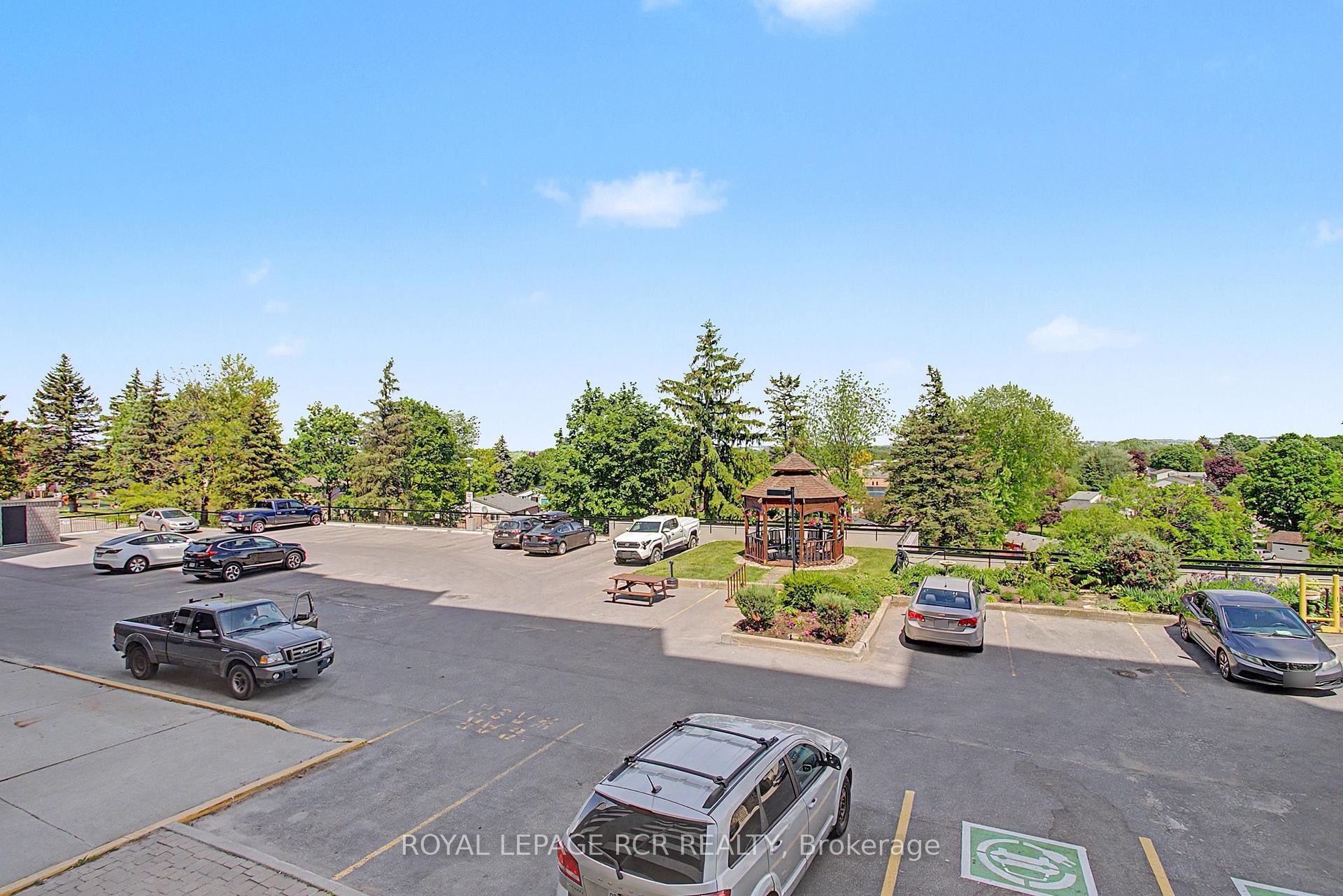 1011-40 William Roe Boulevard, Newmarket, ON - Outdoor With View