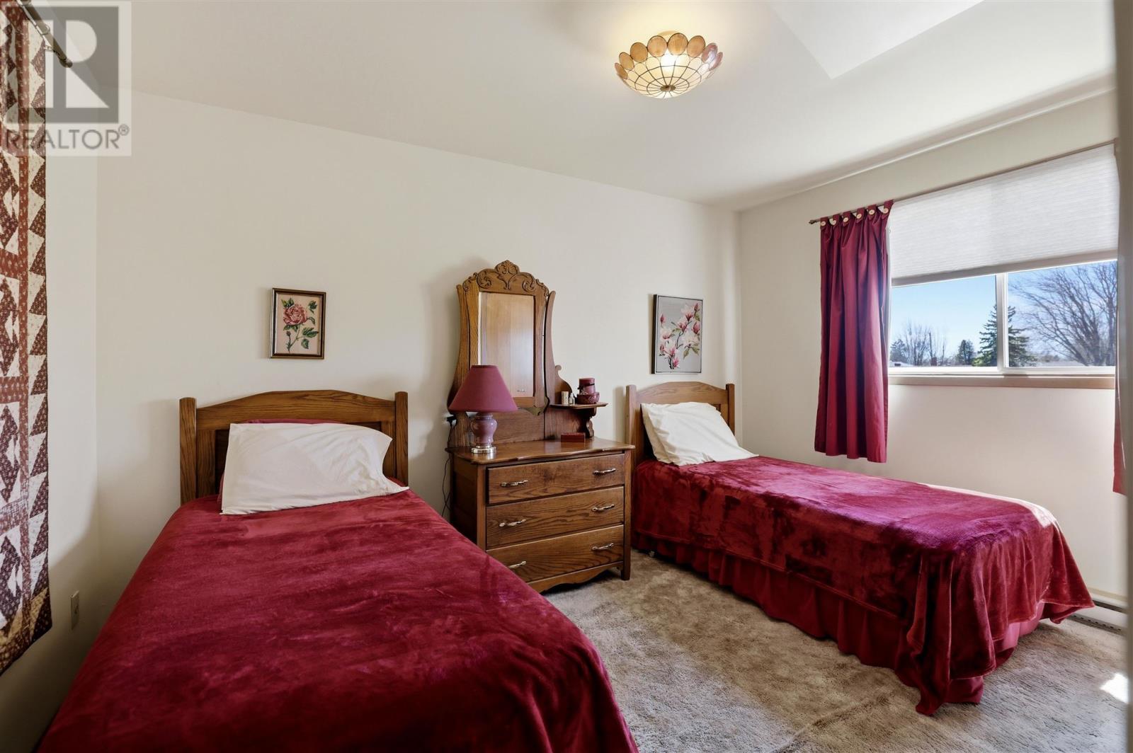 29 Norden Cres, Sault Ste. Marie, ON