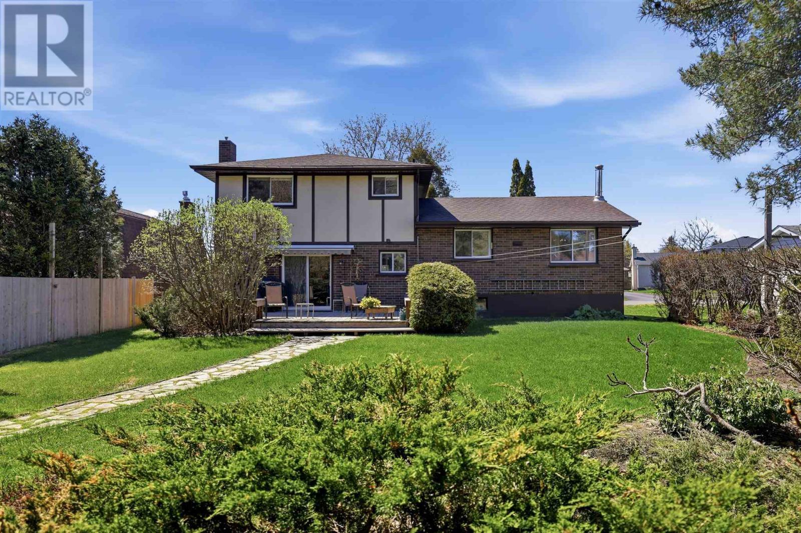 29 Norden Cres, Sault Ste. Marie, ON