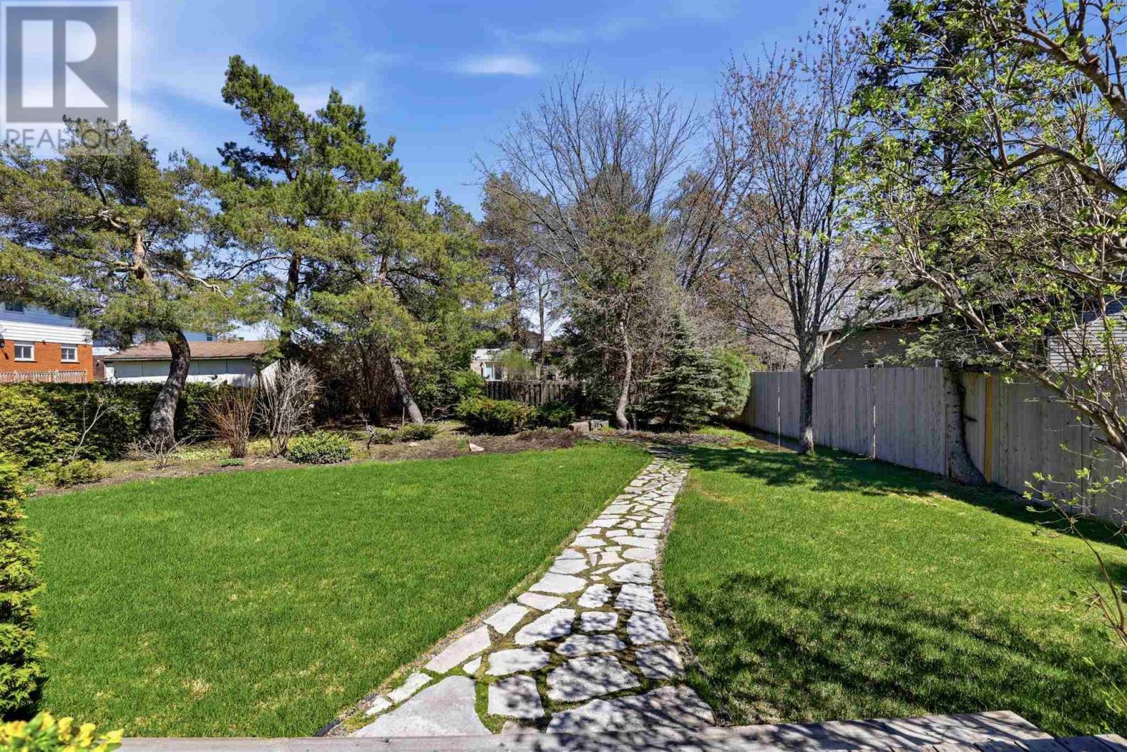 29 Norden Cres, Sault Ste. Marie, ON