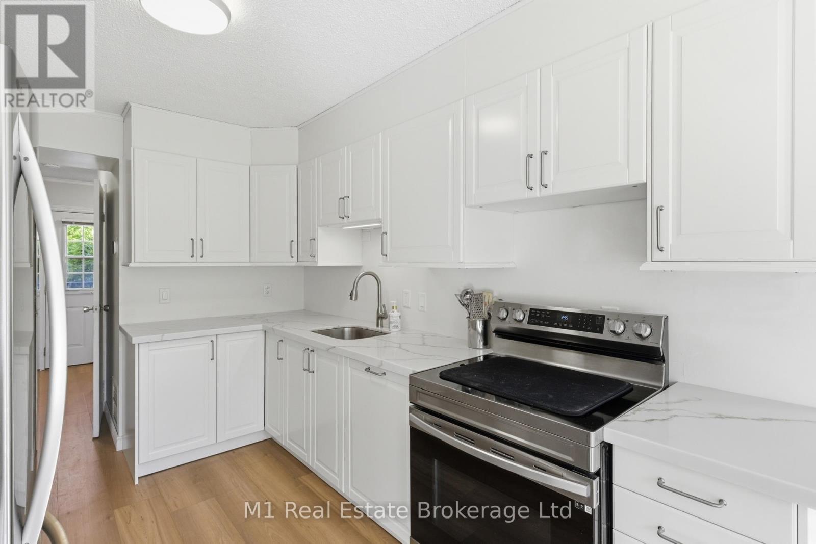 85 - 295 Water Street, Guelph (Dovercliffe Park/Old University), ON
