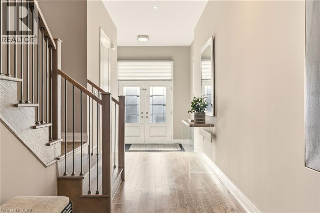 1456 Ford Strathy Crescent, Oakville, ON