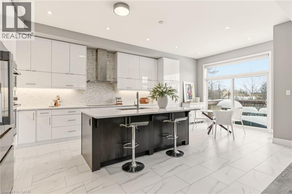 1456 Ford Strathy Crescent, Oakville, ON