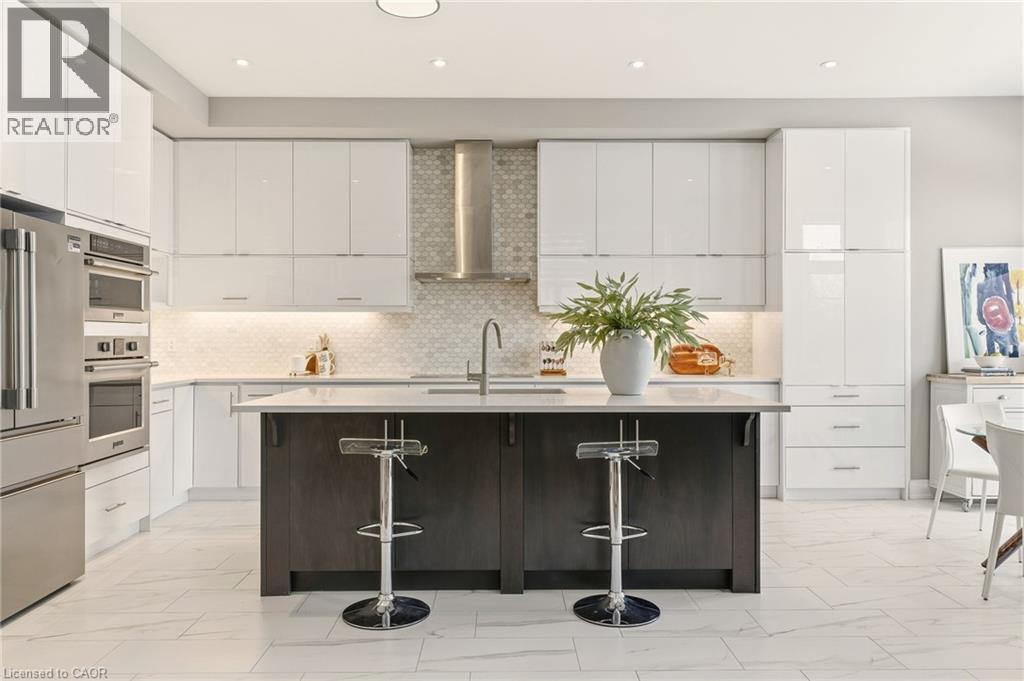 1456 Ford Strathy Crescent, Oakville, ON