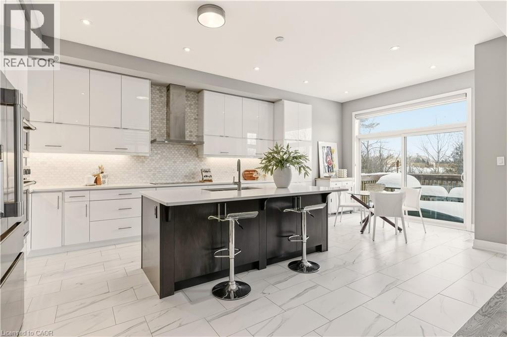 1456 Ford Strathy Crescent, Oakville, ON
