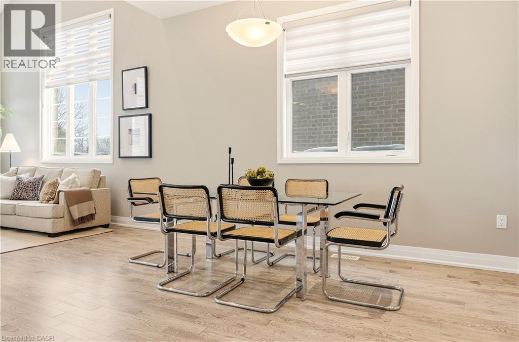 1456 Ford Strathy Crescent, Oakville, ON