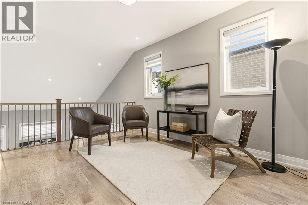 1456 Ford Strathy Crescent, Oakville, ON