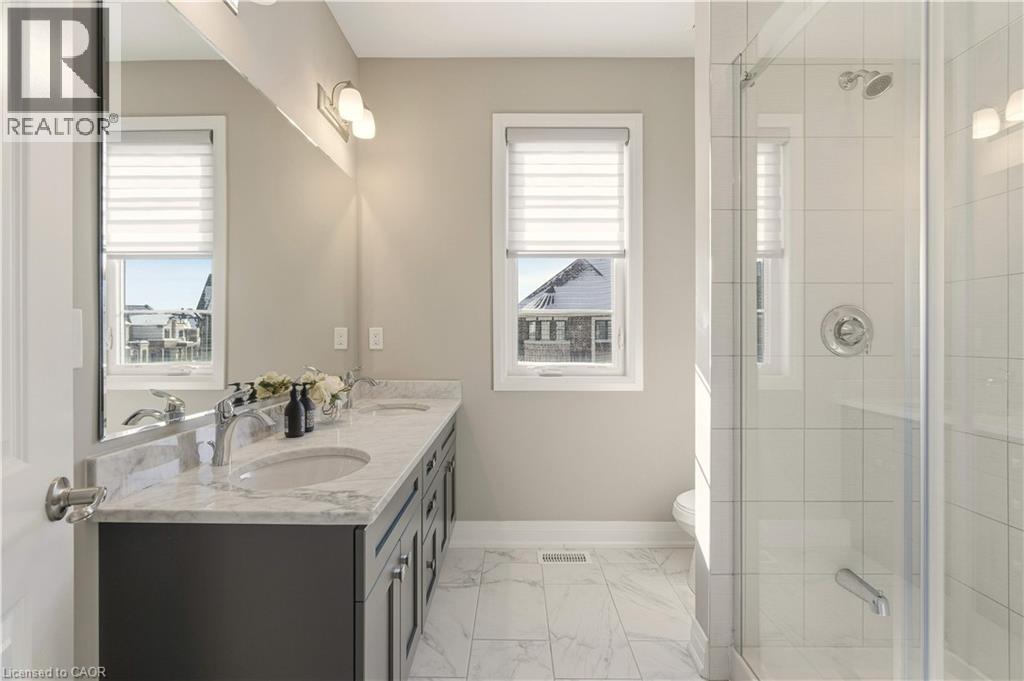 1456 Ford Strathy Crescent, Oakville, ON