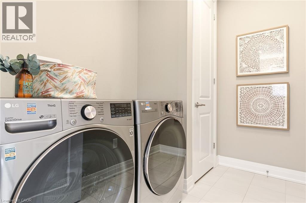 1456 Ford Strathy Crescent, Oakville, ON