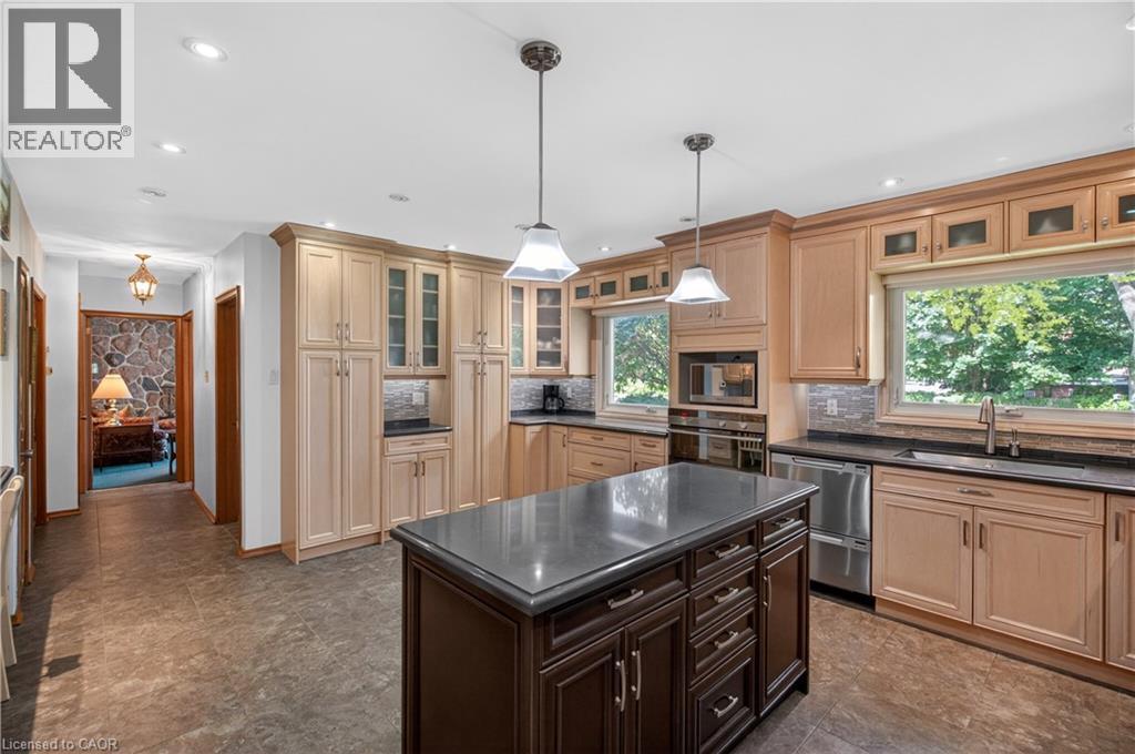 564 Mountain Brow Boulevard, Hamilton, ON