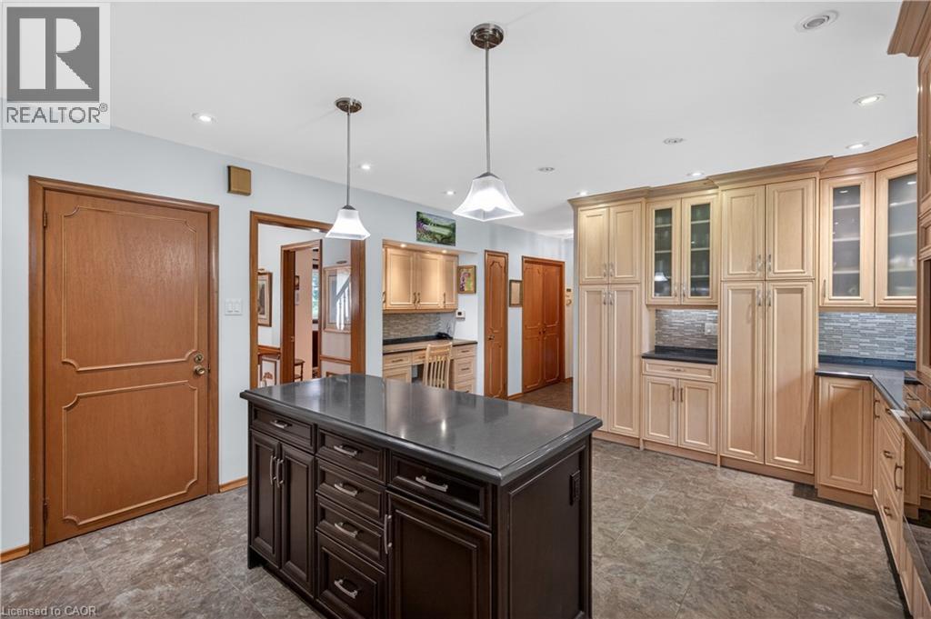 564 Mountain Brow Boulevard, Hamilton, ON