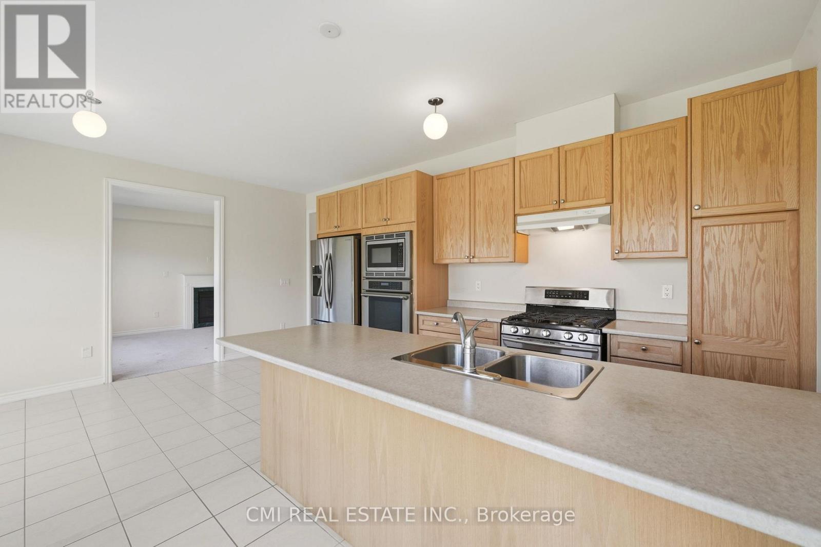 144 Gold Park Gate, Essa, ON
