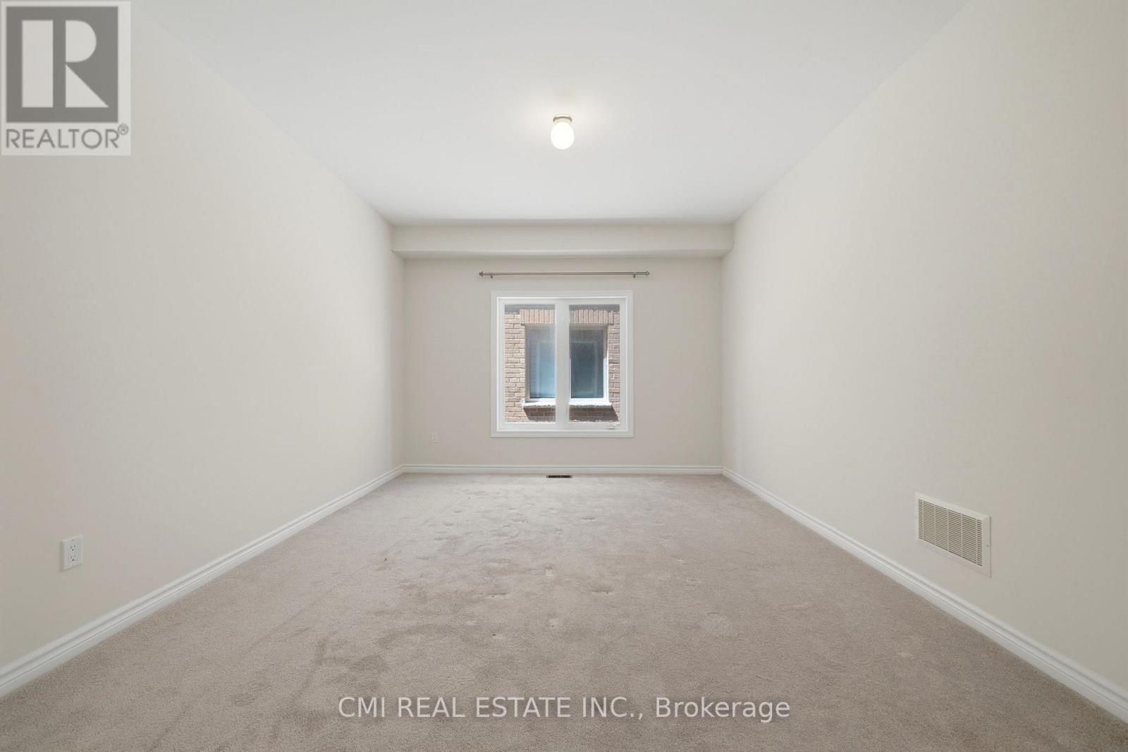 144 Gold Park Gate, Essa, ON