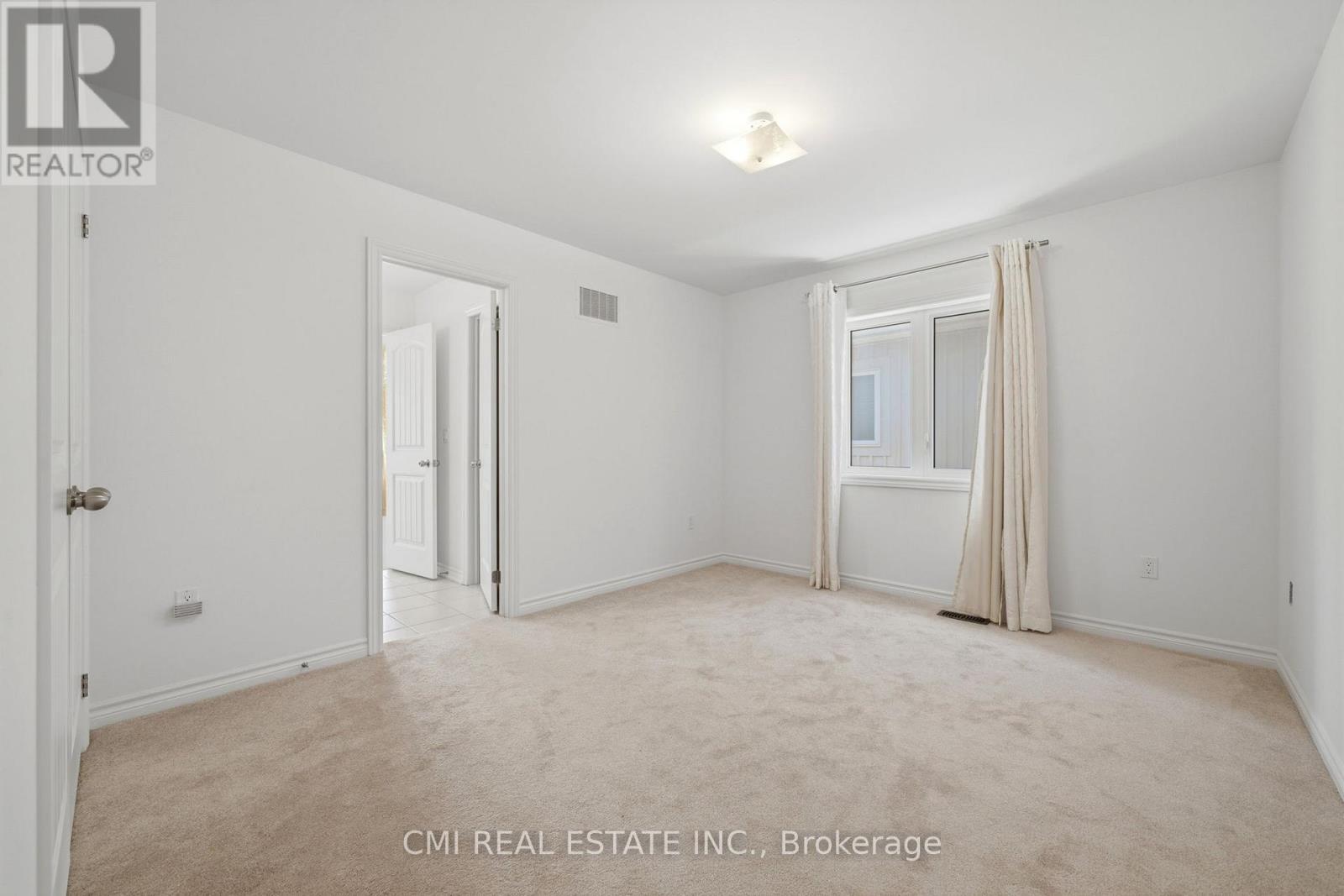 144 Gold Park Gate, Essa, ON