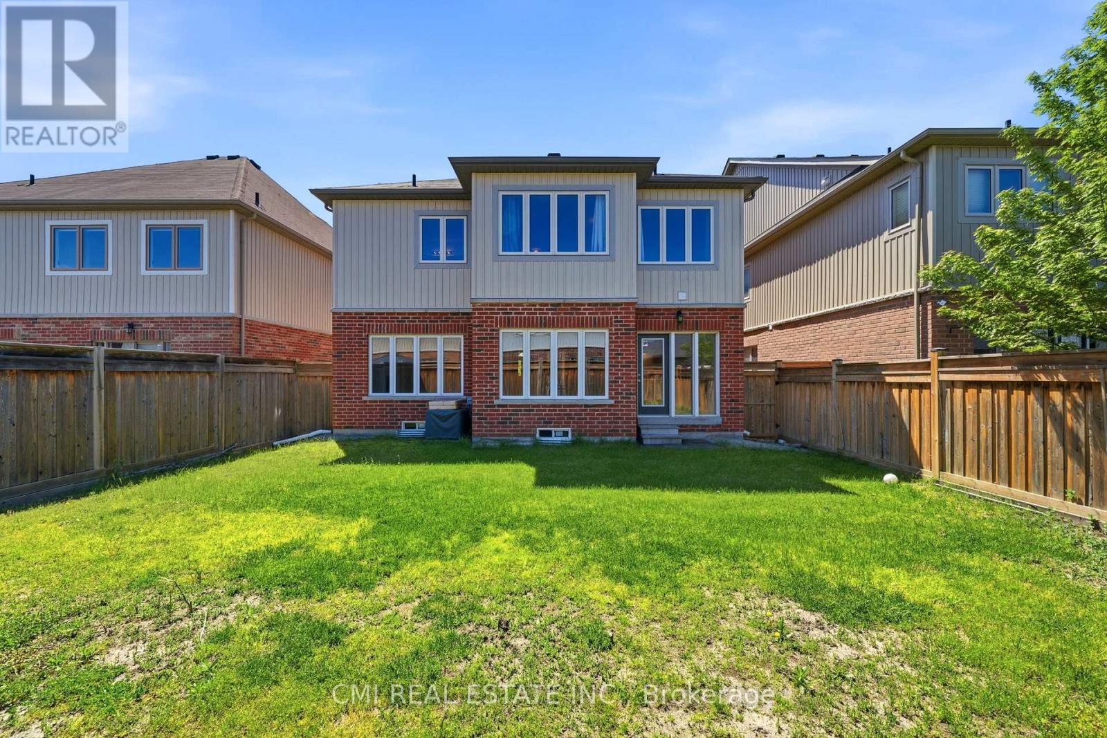 144 Gold Park Gate, Essa, ON