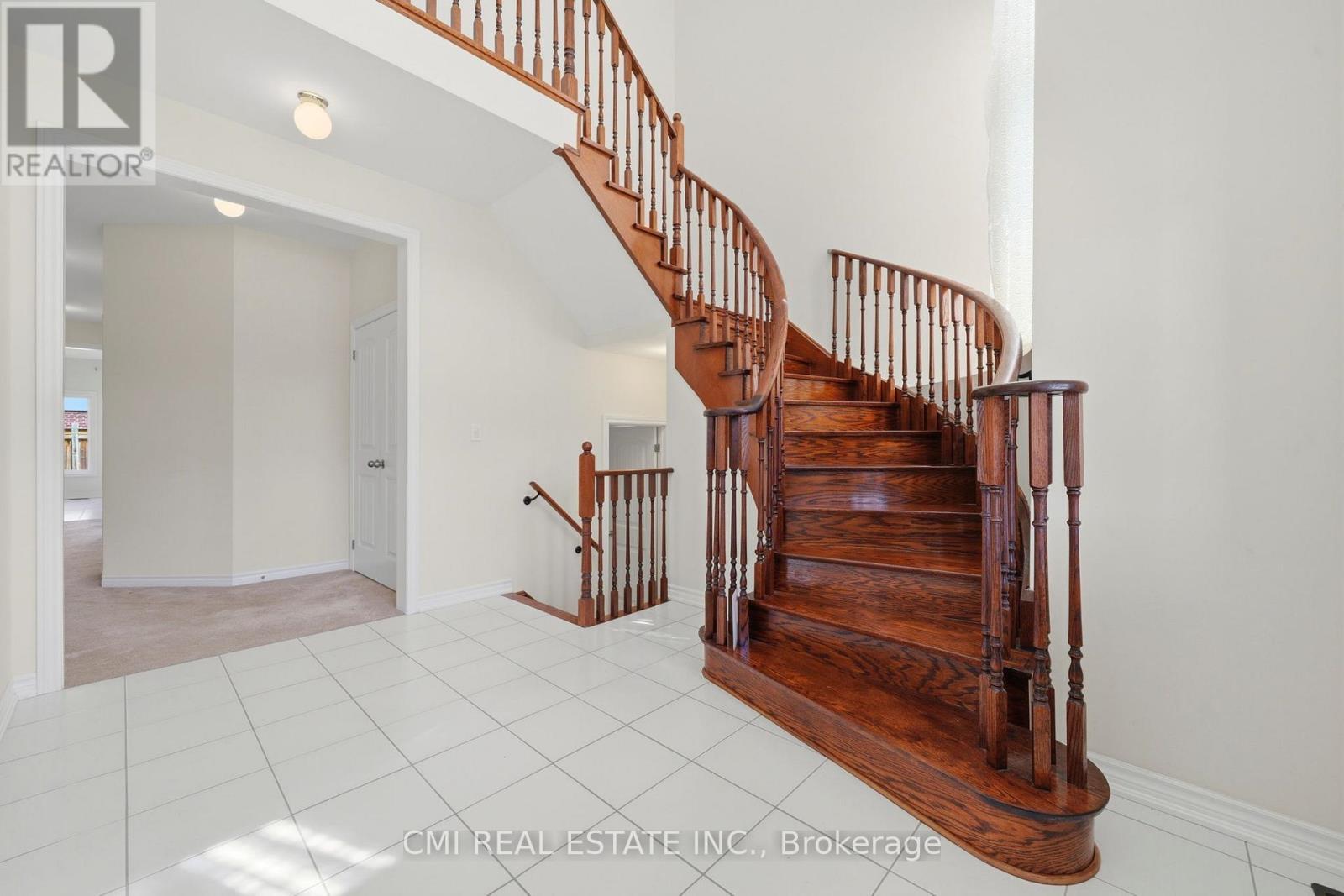 144 Gold Park Gate, Essa, ON