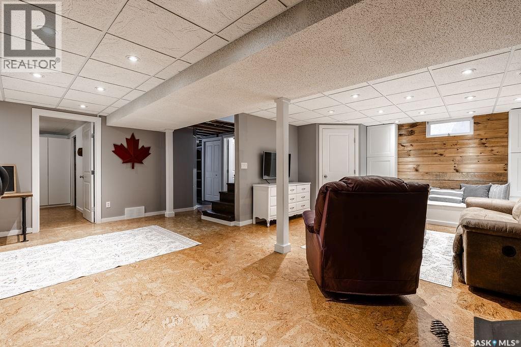 307 2Nd Avenue S, Hepburn, SK