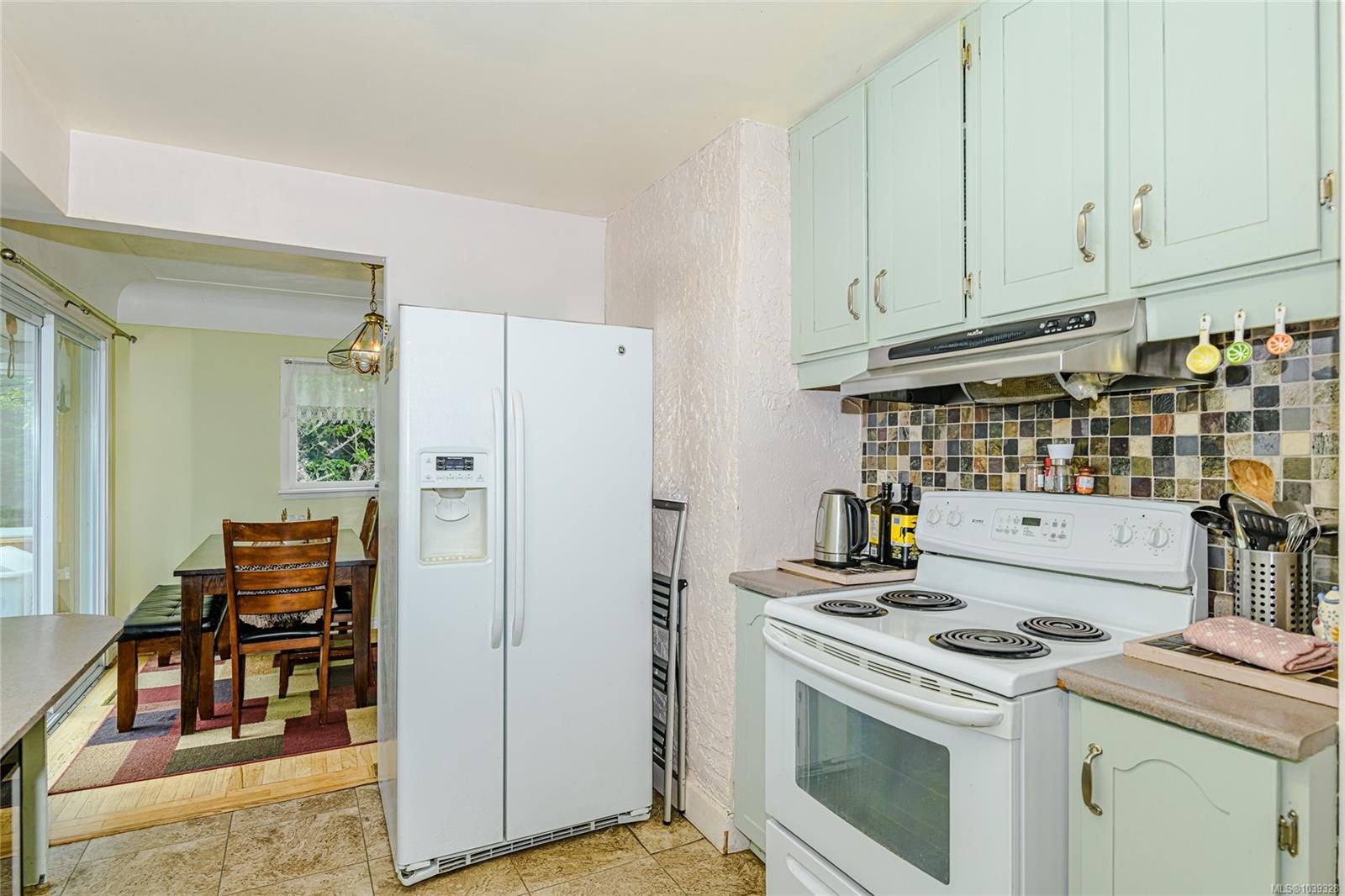 3803 Merriman Dr, Saanich, BC
