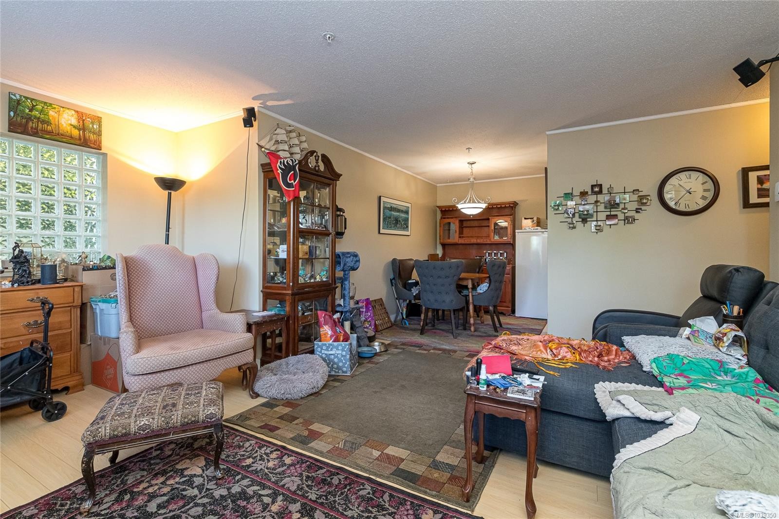 #102-651 Jolly Pl, Saanich, BC