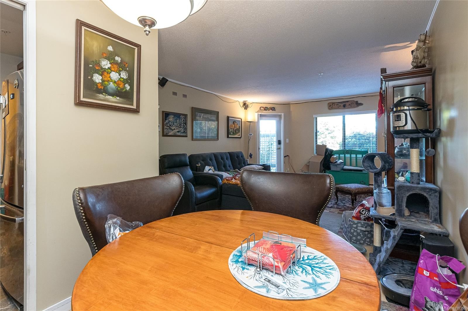 #102-651 Jolly Pl, Saanich, BC