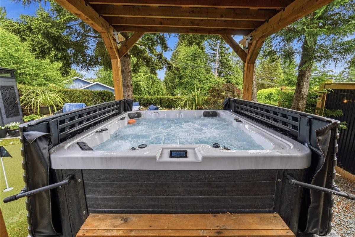 148 Summit Dr, Nanaimo, BC