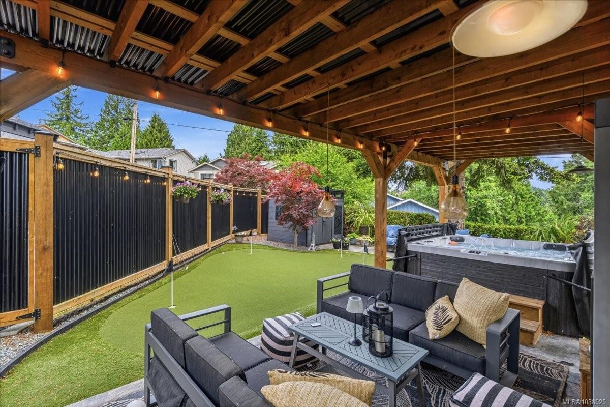 148 Summit Dr, Nanaimo, BC