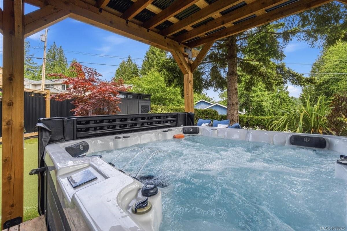 148 Summit Dr, Nanaimo, BC
