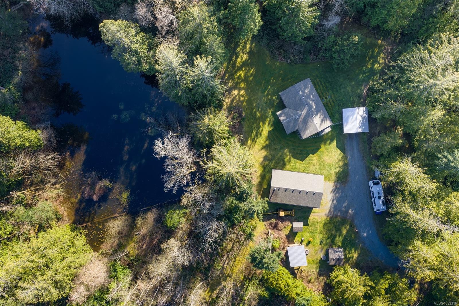 13475 Cedar Rd, Ladysmith, BC