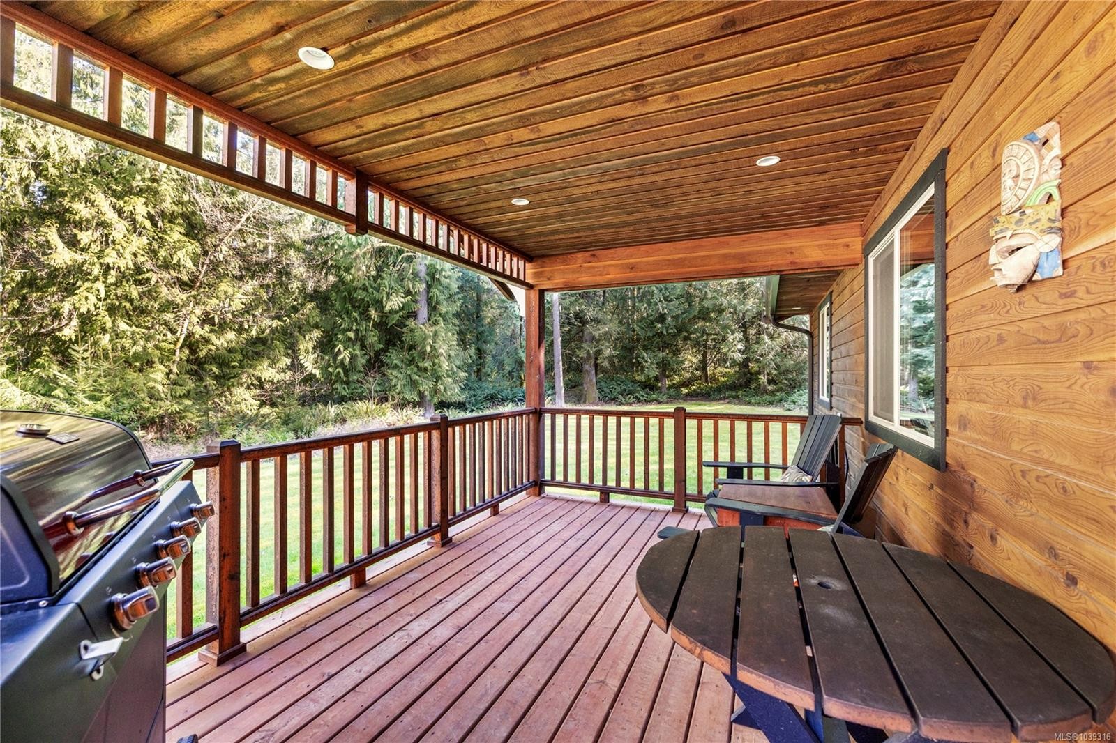 13475 Cedar Rd, Ladysmith, BC
