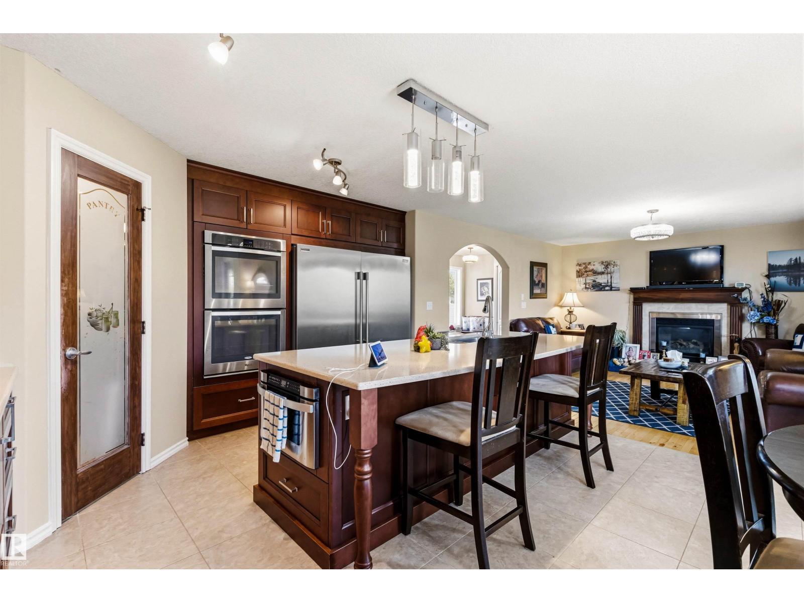 32 Lamplight Ba, Spruce Grove, AB