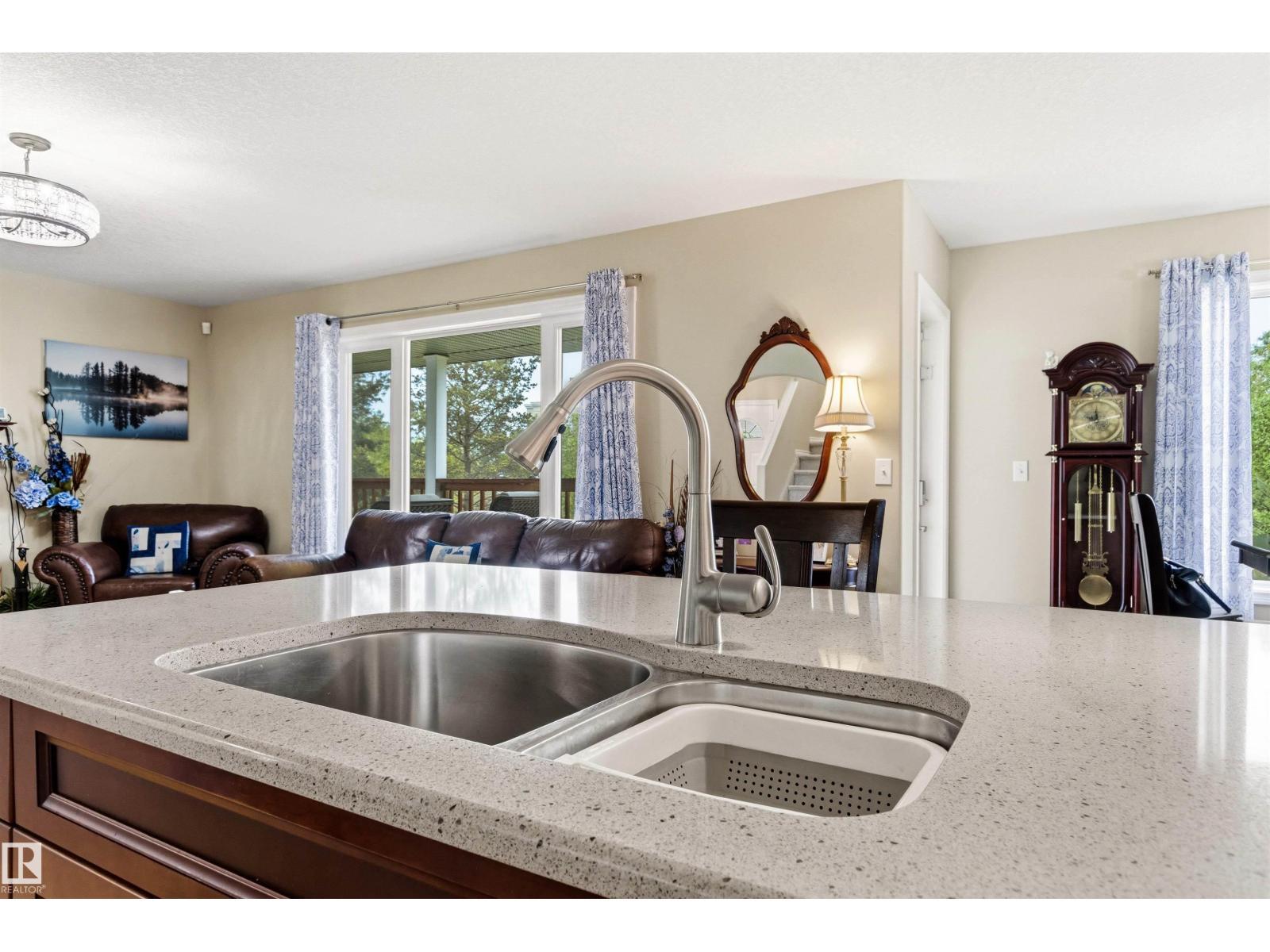 32 Lamplight Ba, Spruce Grove, AB