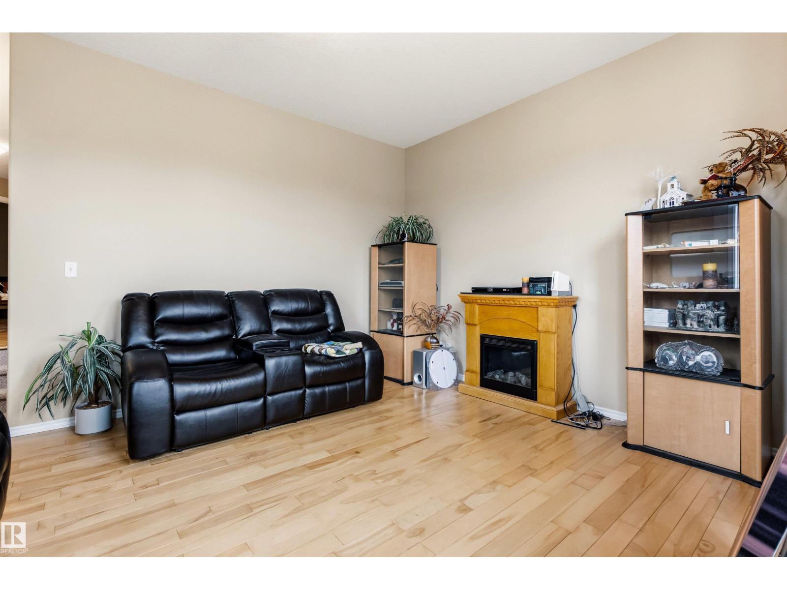 32 Lamplight Ba, Spruce Grove, AB