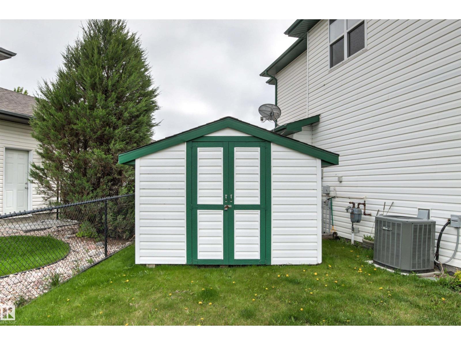 32 Lamplight Ba, Spruce Grove, AB