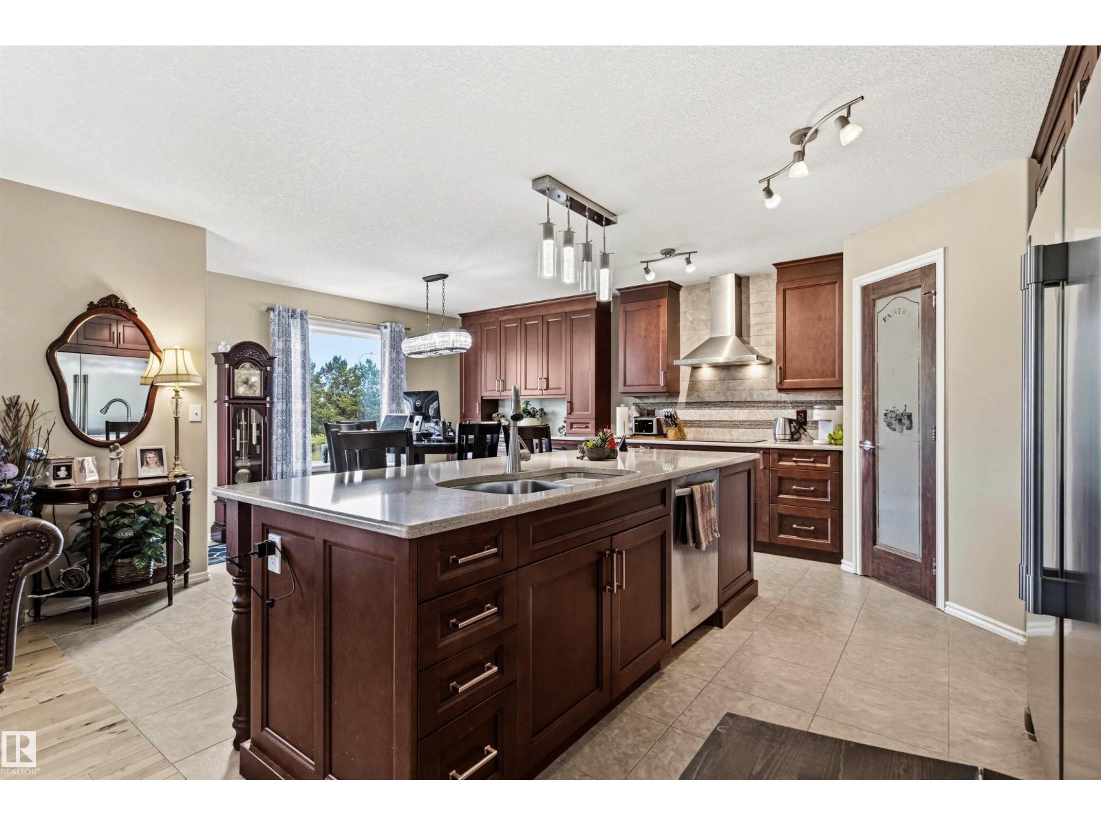 32 Lamplight Ba, Spruce Grove, AB