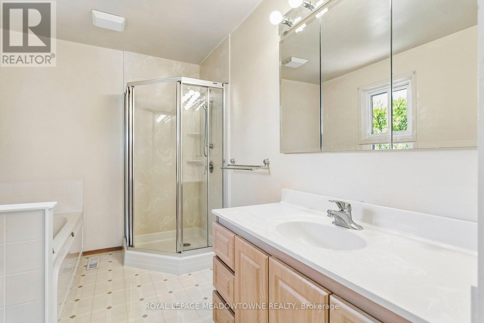 34 Plainsman Road, Mississauga, ON
