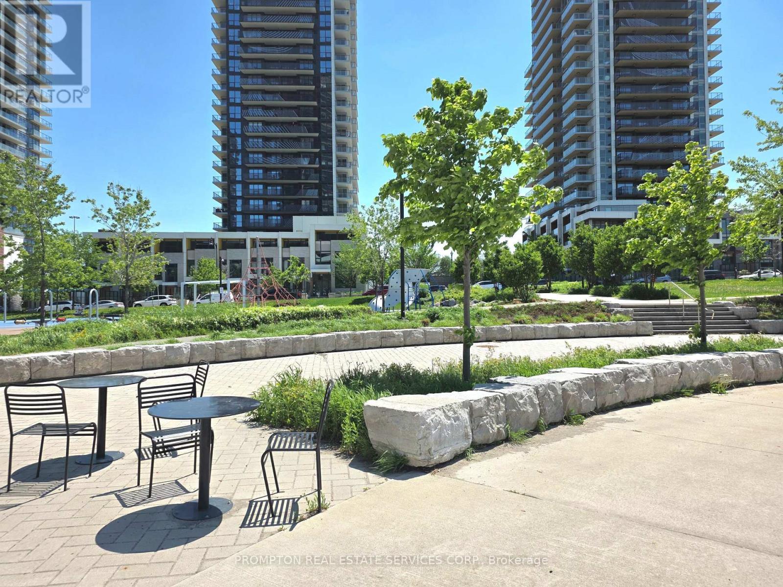 910 - 75 Billes Heights, Toronto, ON