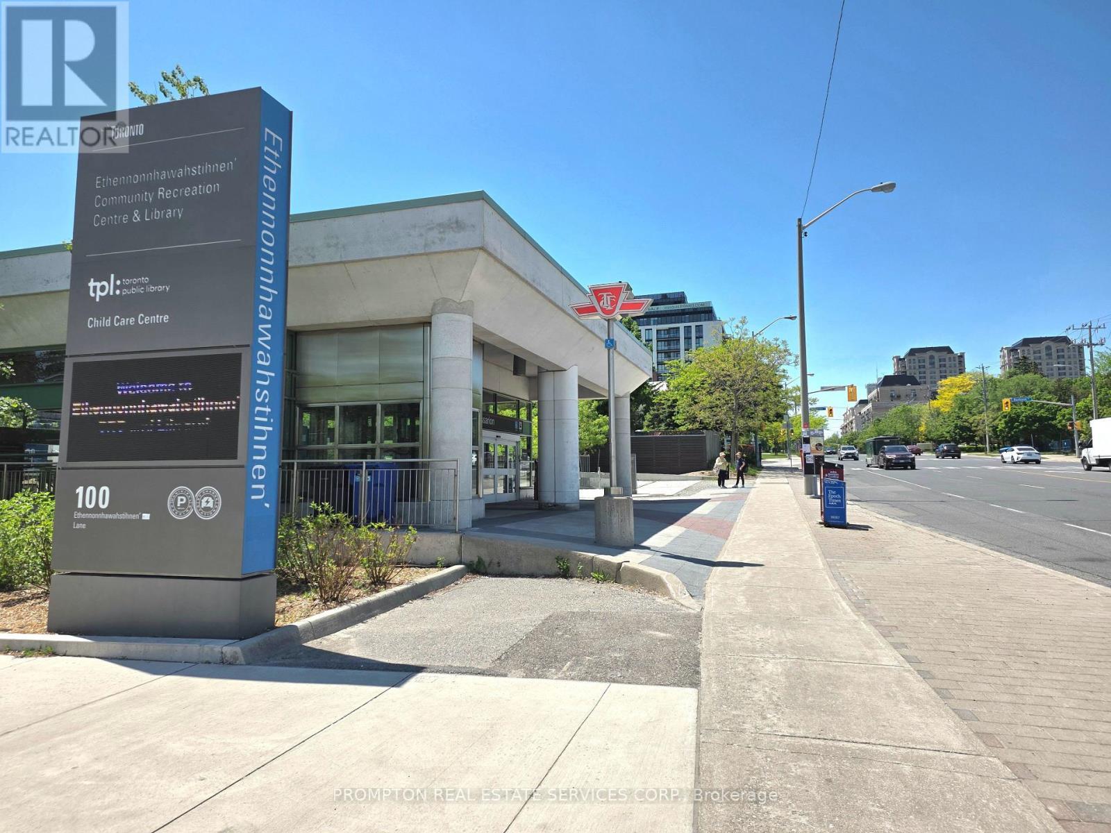 910 - 75 Billes Heights, Toronto, ON