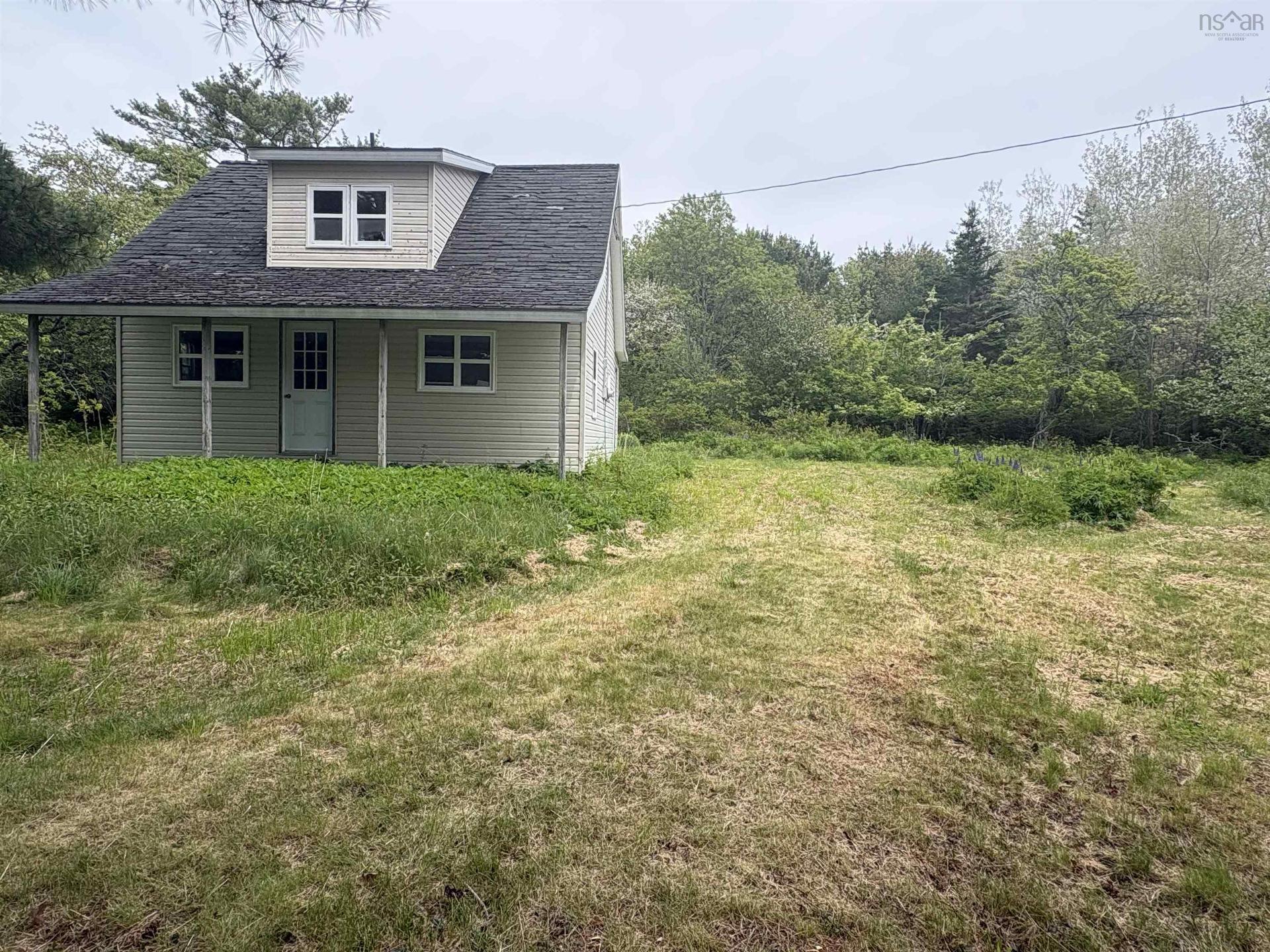 5520 Highway 3, East Jordan, NS