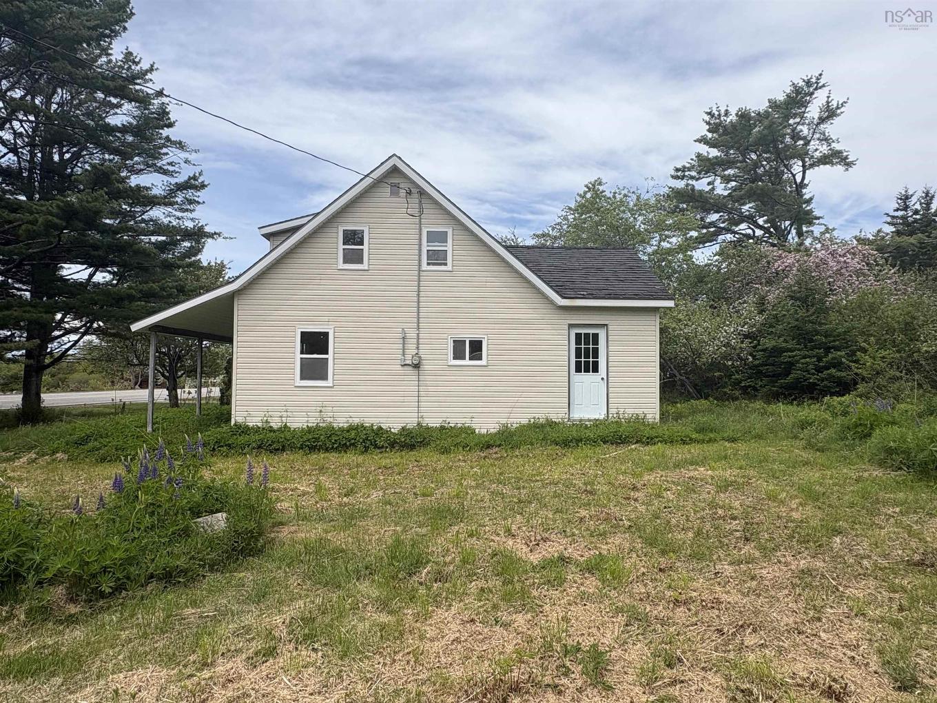 5520 Highway 3, East Jordan, NS