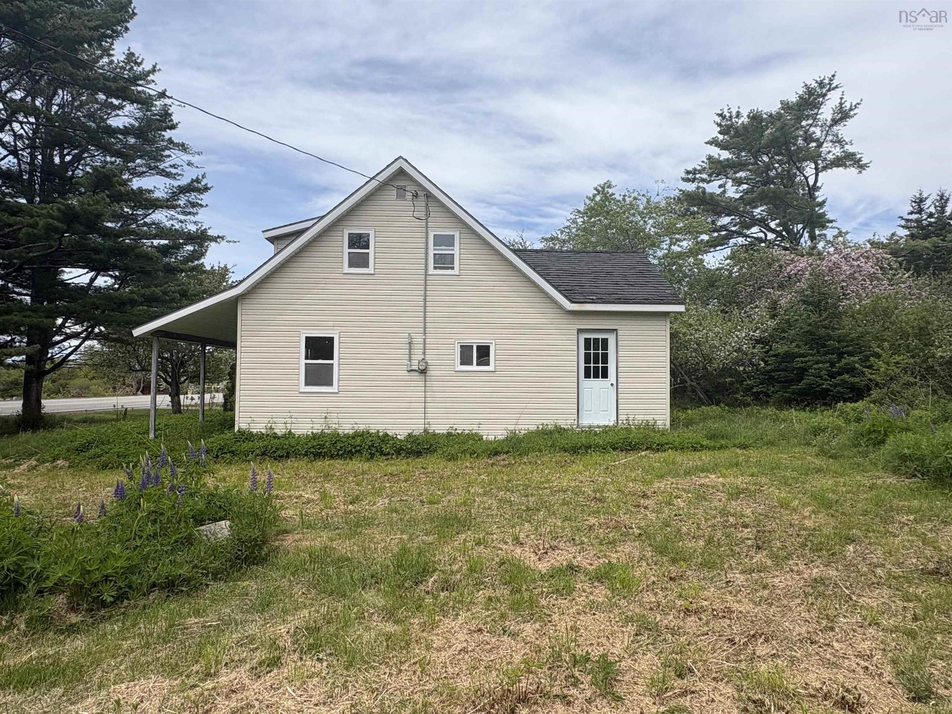 5520 Highway 3, East Jordan, NS