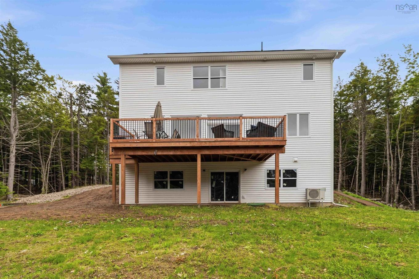 60 Wickshire Lane, Grand Lake, NS