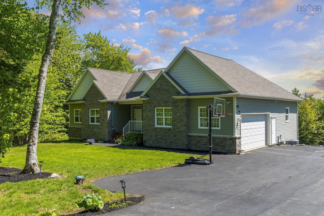 293 Aberdeen Drive, Halifax, NS