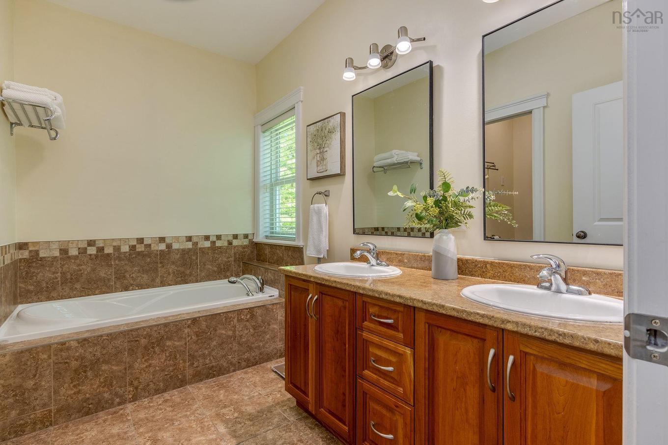 293 Aberdeen Drive, Halifax, NS